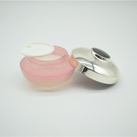 Ensemble de flacons et pots cosmétiques en verre rose dégradé |   Emballage de luxe pour soins de la peau avec des bouchons métalliques argentés
