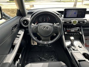 Utilisé 2022 Lex-us IS350 Base - Product Image 3