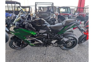 Motos sportives <span class=keywords><strong>Kawasaki</strong></span> Ninja <span class=keywords><strong>650</strong></span> ABS KRT Edition 2026 CLEAN <span class=keywords><strong>Performance</strong></span> à vendre + Garantie - Product Image 2