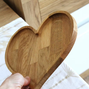 Plateau de service en bois de chêne avec coins arrondis, Assiette en bois, Planche de service Accessoires d'espace de travail faits à la main | Affiné | - Product Image 1