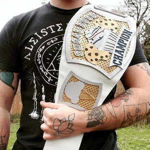 Ceinture de championnat en métal personnalisable, design léger, marque personnalisée, matériaux durables pour les matchs de lutte, les cérémonies de remise de prix - Product Image 4