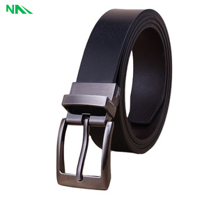 Ceinture en cuir de vachette de qualité haut de gamme pour hommes motif solide avec boucle en alliage Style formel et décontracté en gros - Product Image 1