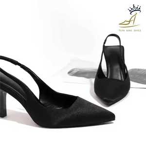 Chic PU Slingbacks con tacón de aguja, papel Premium, satén y material de PU - Product Image 6