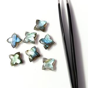 พลอยแกะสลักรูปดอกไม้ลาบราดอไรต์ธรรมชาติขนาด12มม. - Product Image 2