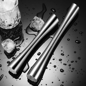 Muddler de Cócteles de Acero Inoxidable Premium con Acabado Cobre, Agarre Suave y Base Antideslizante para Triturar sin Esfuerzo y Preparar Bebidas Profesionales - Product Image 5