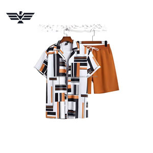 Conjunto de camisa y pantalones cortos hawaianos de verano para hombre – Traje informal de playa con estampado personalizado de 2 piezas - Product Image 2