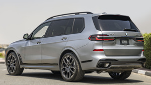 รถยนต์มือสองปี 2023 X7 M40i SPORT เครื่องยนต์ 3.0 ลิตร 6 สูบเรียง พร้อมจัดส่งรวดเร็ว - Product Image 3