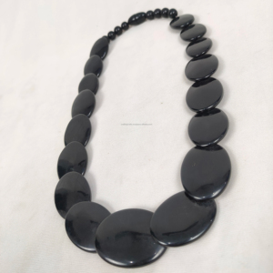 สร้อยคอแฟชั่นงานฝีมือคุณภาพพรีเมียมประดับลูกปัดเรซิ่นรูปทรงนางฟ้า ดีไซน์ตามสั่ง สำหรับงานปาร์ตี้และงานแต่งงาน จากประเทศอินเดีย - Product Image 1