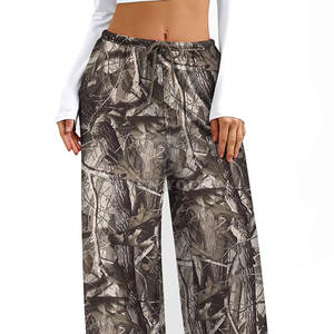 Pantalons de survêtement à thème jungle les plus vendus, offrant un matériau respirant et un look décontracté et relaxant - Product Image 5