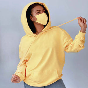 Sweat à capuche personnalisé jaune pour femmes avec masque facial assorti, en polaire doux, à manches longues - Product Image 3