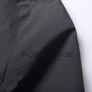 เสื้อแจ็คเก็ตกันลมสำหรับผู้ชายแบบสั่งทำพิเศษ ระบายอากาศได้ดี เป็นมิตรกับสิ่งแวดล้อม มีฮู้ด โลโก้ด้านหน้า น้ำหนักเบา - Product Image 4