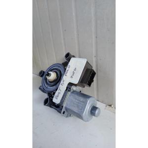 Moteur électrique de lève-vitre arrière droit VOLKSWAGEN Polo 6ème génération (17>) 0130822694 CHY - Product Image 3