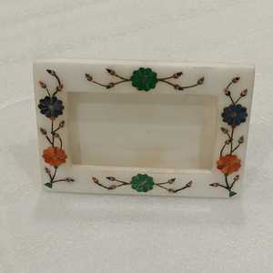 กรอบรูปหินอ่อนสีขาวพรีเมี่ยมพร้อมสลักดอกไม้ที่ซับซ้อนสินค้าหัตถกรรมหินระดับพรีเมียม - Product Image 4