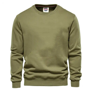 Sweat-shirt à col rond pour homme coupe ajustée de qualité supérieure 100% polyester avec broderie de logo personnalisé et conception de strass pour l'hiver - Product Image 1