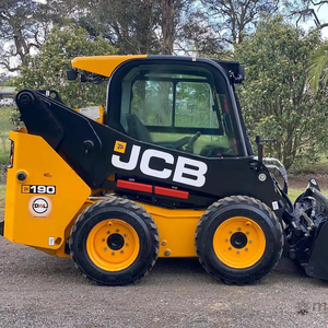 Chargeuse compacte 2023 JCB 190 d'occasion avec moteur central et composants de roulement pour exploitations agricoles - Product Image 1