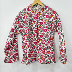 La chaqueta estampada Handblock más vendida Chaqueta floral de algodón hecha a mano acolchada de algodón disponible para suministro mundial - Product Image 1
