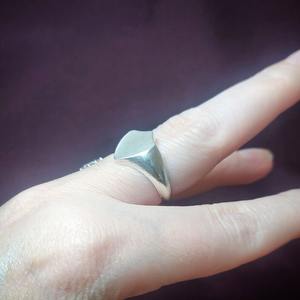 2025 Custom Design 925 Silver 13mm Shield Face <b>Signet</b> <b>Ring</b> for Men <b>Women</b> Gem Setting Engraving Jewelry Base Handcrafted Mount - Product Image 2