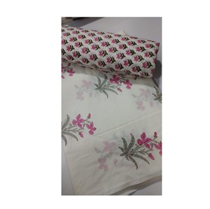 ผ้าฝ้ายพิมพ์ลายวัสดุคุณภาพระดับพรีเมียมสําหรับผ้าคลุมเตียงและทําโซฟาจากซัพพลายเออร์อินเดีย - Product Image 1