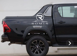 Toyota Hilux Adventure 4.0L SUV 235CV Automatico 4WD Guida a Sinistra Benzina Usato 2024 - Product Image 5