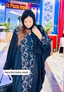 Vêtements musulmans traditionnels islamiques élégants et modestes pour femmes Abaya de mariée de qualité supérieure de style Dubaï-Accessoire inclus - Product Image 2