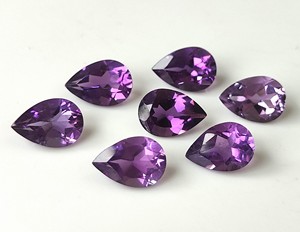 Prix de gros Améthyste naturelle à facettes pierre précieuse en vrac 3x5mm-20x30mm coupe poire pour la fabrication de bijoux Offre Spéciale - Product Image 1