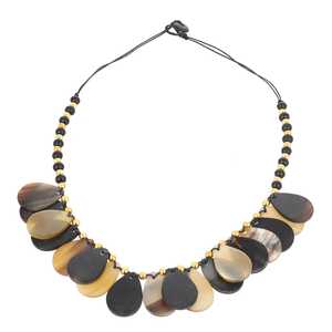 Collar de cadena larga de cuerno de búfalo hecho a mano ecológico de moda para mujer a la venta producto artesanal natural - Product Image 4