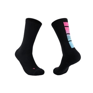 Suministro directo de fábrica, calcetines personalizados de algodón, diseño de rayas de bloque de Color para hombres y mujeres, uso diario para pedidos a granel en interiores - Product Image 1