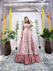 Ensemble Trio de Haute Qualité en Soie Rose Joya : Lehenga, Blouse Brodé(e) en Maslin et Veste Entièrement Cousue pour les Meilleures Fêtes et Mariages - Product Image 6