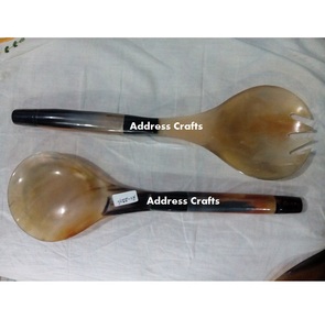 Cucharas de mango largo Cuerno Cuchara para servir ensalada para vajilla Mejor diseño Servidor de alimentos Cuerno Cubiertos Exportador a precio mayorista - Product Image 1