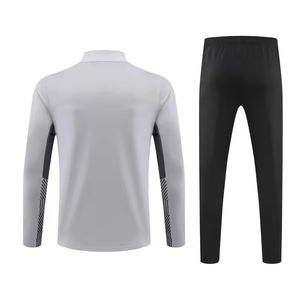 Venta al por mayor de chándal de fútbol de manga larga para hombre con logotipo personalizado recién llegado ropa deportiva cómoda chaqueta de Club para deportes de verano - Product Image 3