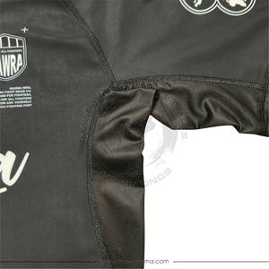 Rashguard MMA personnalisé avec panneaux en maille ventilée, T-shirt de compression BJJ respirant à séchage rapide, Sublimation, Tenue de combat, Entraînement, Gym - Product Image 5