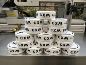 Etiquetadora superior e inferior de precisión para botellas y contenedores Alimentos y uso diario - Product Image 3