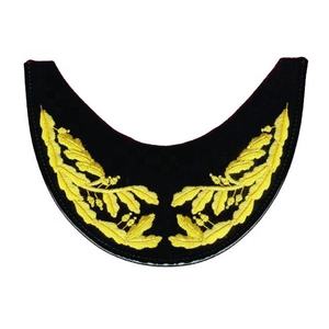 Visière d'uniforme brodée de fils d'or de qualité supérieure pour officiers - Product Image 1
