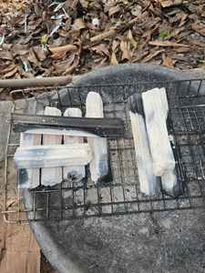 Briquetas de barbacoa de alto calor respetuosas con el medio ambiente de Greenlife Asia, carbón hecho a máquina a partir de aserrín de bambú, combustible sin humo de baja ceniza - Product Image 5