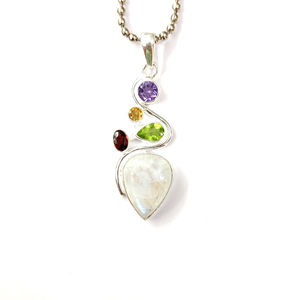 จี้ห้อยคอเครื่องประดับศาสนาหินหลากสี (8.3 กรัม) ประดับขอบด้วยอเมทิสต์ โอปอล เทอร์ควอยซ์ อาเกต โอนิกซ์ คริสตัล เพชร หลากหลายชนิด - Product Image 1