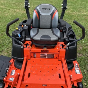 เครื่องตัดหญ้าแบบ Zero Turn รุ่น Kubota Z242KW-48 ใช้เครื่องยนต์เบนซิน ขนาด 48 นิ้ว - Product Image 5