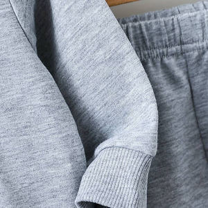 Conjunto Deportivo de Dos Piezas para Niñas, Personalizable de Alta Calidad, Transpirable, Informal, con Estampado de Dibujos Animados, Algodón/Poliéster, Logotipo Personalizado - Product Image 4