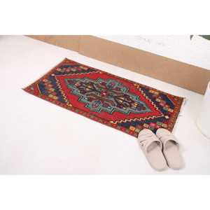 Vintage Small Rug 1.6x3.1 ft, <b>Red</b> Camouflage Turkish <b>Wool</b> Rug - Product Image 1