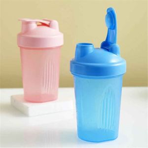 Bouteille de shaker à protéines en plastique réutilisable 500 ml sans BPA avec couvercle à charnière anti-fuite pour la salle de sport, le sport et les voyages - Product Image 2