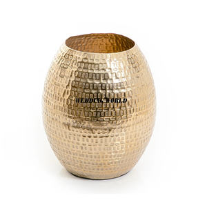 Fournisseur et grossiste de vases à fleurs Pot de fleurs fait main d'excellente qualité Nouveau vase à fleurs de créateur classique et élégant - Product Image 5