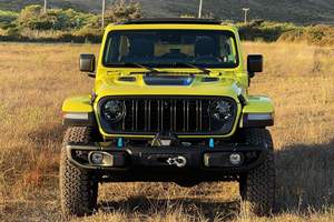 Wrangler Rubicon X 4xe 2024, Híbrido Enchufable de 375 HP, 4x4, Acabado Transparente de Alta Velocidad, Sin Modificar - Product Image 2