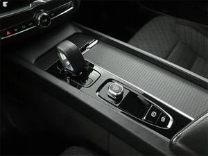 2023 pour XC60 B5 Core conduite à gauche - Product Image 6