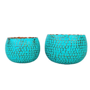 Bol en cuivre moderne élégant avec motif en nid d'abeille pour la décoration intérieure servant des collations aux fruits ou des mariages Art en métal artisanal - Product Image 2