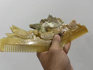 Peigne à cheveux en corne naturelle de qualité supérieure par 99 peigne à dents fines en or avec option de logo pour les marchés de gros et d'exportation - Product Image 3