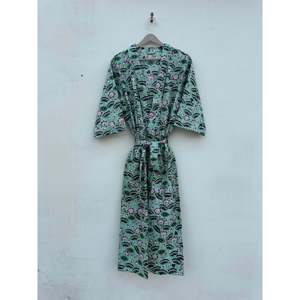 Robe kimono en coton imprimé à la main, peignoir indien à motif floral, silhouette ample, imprimé floral élégant - Product Image 2