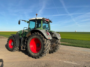 รถแทรกเตอร์ FENDT 924 VARIO พร้อมเกียร์ 120 แรงม้า - Product Image 2