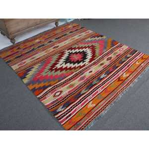 พรมคิลิม ขนาด 5.3x5.9 ฟุต พรมวินเทจ พรมลายทางสีแดง ทำจากขนสัตว์ - Product Image 1