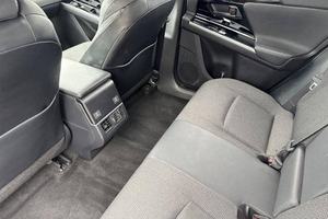 Toyota. bZ4X XLE 2023 d'occasion - Product Image 5