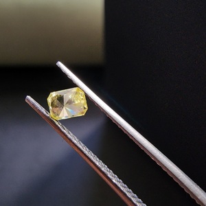 Diamante Amarillo Cultivado en Laboratorio con Corte Radiante de Alta Calidad de 0.19 Quilates, Relleno para Joyería, Brillo Impresionante y Raridad - Product Image 5