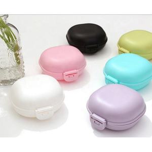 Vente en gros Bestseller : Boîte à savon en plastique pour salle de bain, design à fermeture à pression, boîte à savon de voyage portable, ensemble de 2/3 pièces, moderne pour - Product Image 1